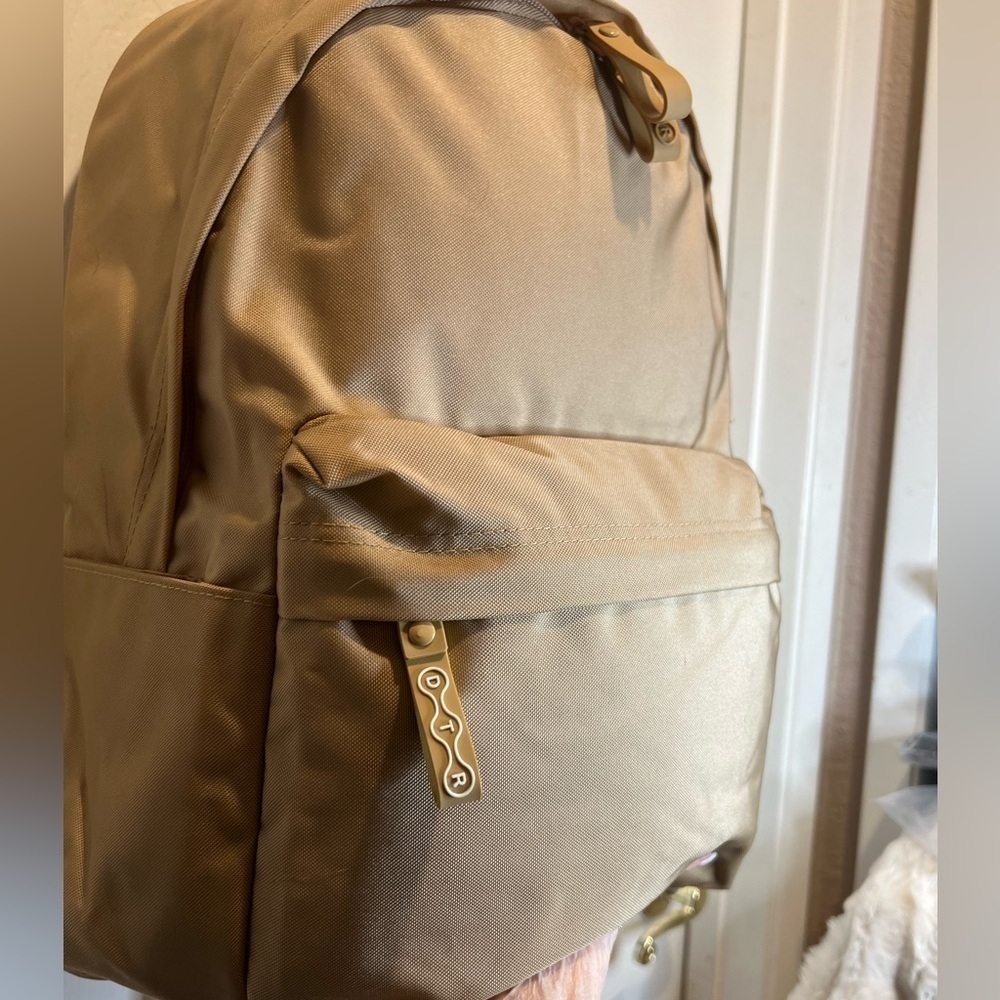 DARE TO ROAM PRODIGY BACKPACK LAPTOP ANTIMICROBIAL IN BARLEY